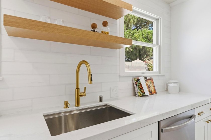 Welcome home to this beautifully reimagined Willow Glen - photo 16