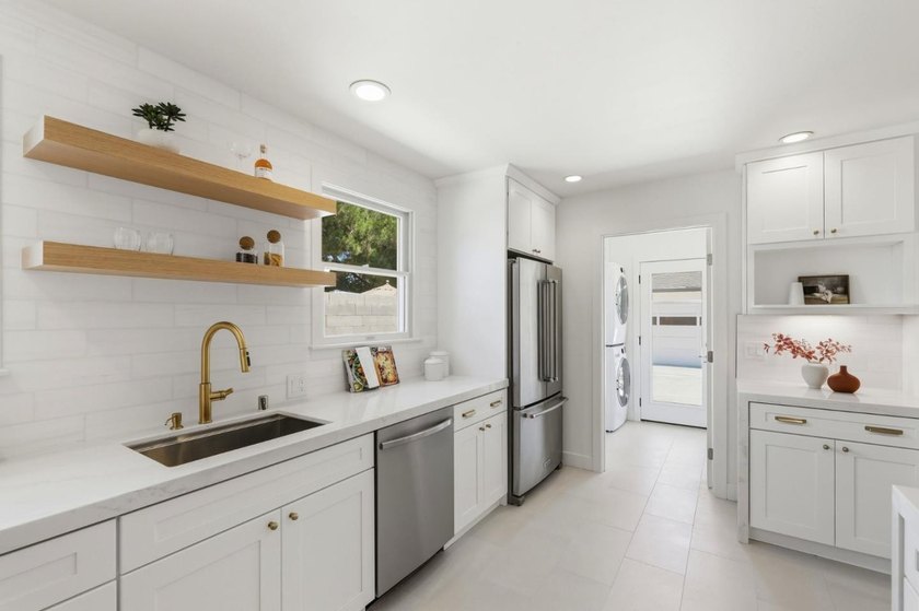 Welcome home to this beautifully reimagined Willow Glen - photo 17