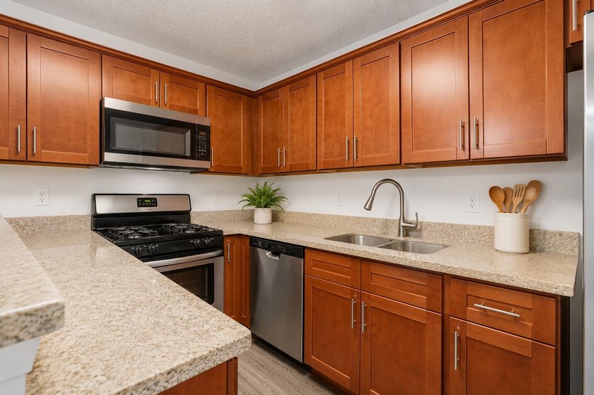 Welcome to this beautifully updated 2 bedroom, 2.5 bath townhome - photo 9