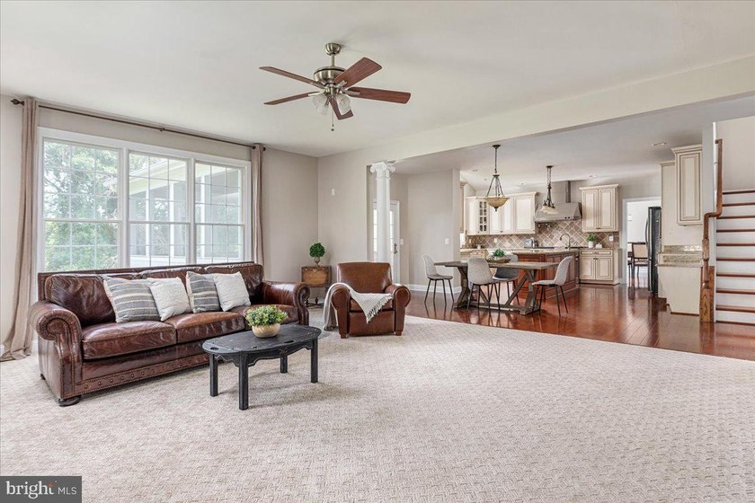 **OPEN SAT 7/18 2-4PM &amp; SUN 7/19 2-4PM** Welcome to luxury - photo 19