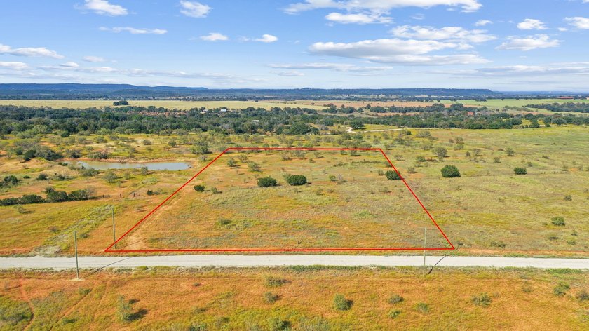 If you've been dreaming about space, quiet, and wide-open Texas - photo 2