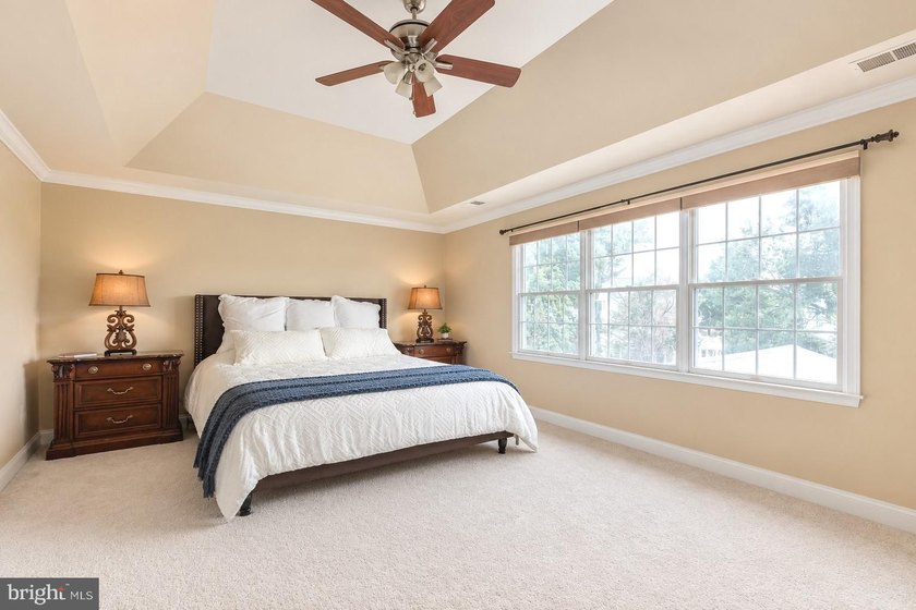 **OPEN SAT 7/18 2-4PM &amp; SUN 7/19 2-4PM** Welcome to luxury - photo 26