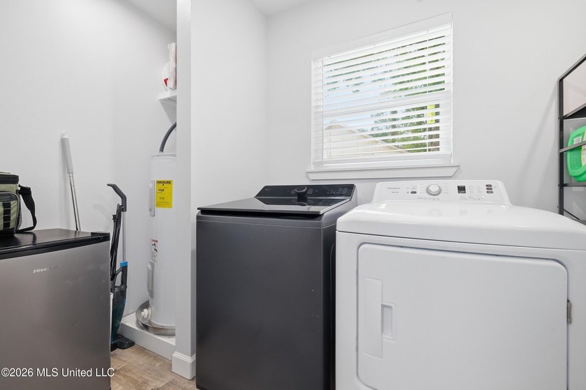 BACK ON THE MARKET AT NO FAULT TO SELLER! Move right into this - photo 30