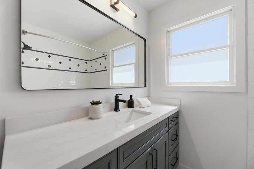 Welcome home to this beautifully reimagined Willow Glen - photo 35