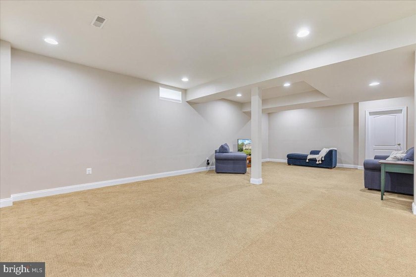 **OPEN SAT 7/18 2-4PM &amp; SUN 7/19 2-4PM** Welcome to luxury - photo 42