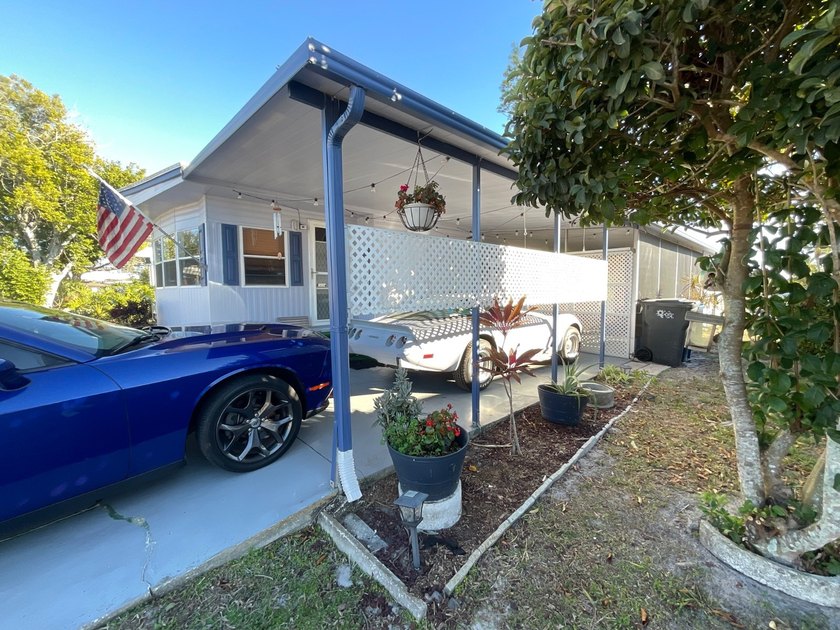 Your search is over! Welcome to this beautifully decorated - photo 3