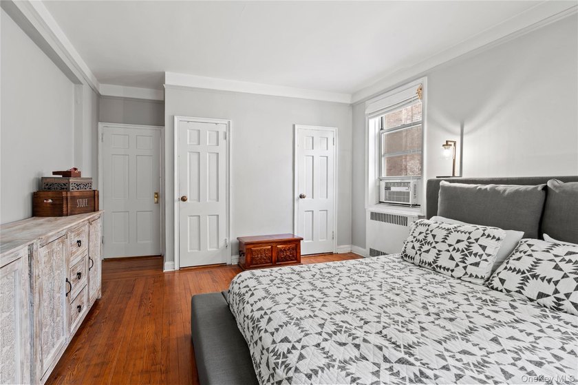 Welcome home to this beautiful 1 bedroom in the Hampshire - photo 10