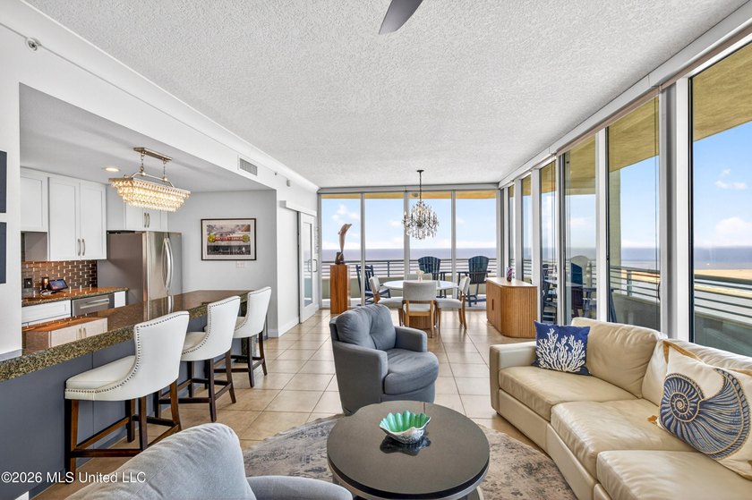 Experience spectacular Gulf views from this 10th-floor corner - photo 7