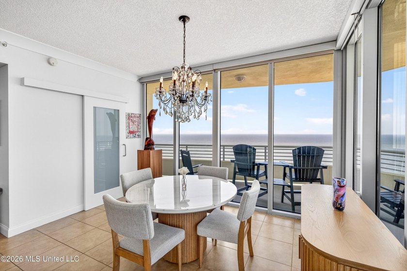 Experience spectacular Gulf views from this 10th-floor corner - photo 10