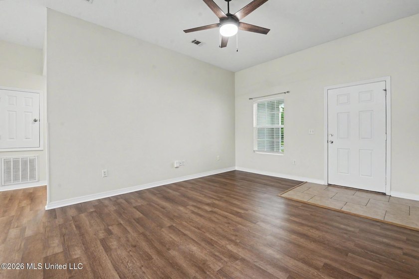 Welcome to Turtle Creek! This well-maintained 3-bedroom, 2-bath - photo 6