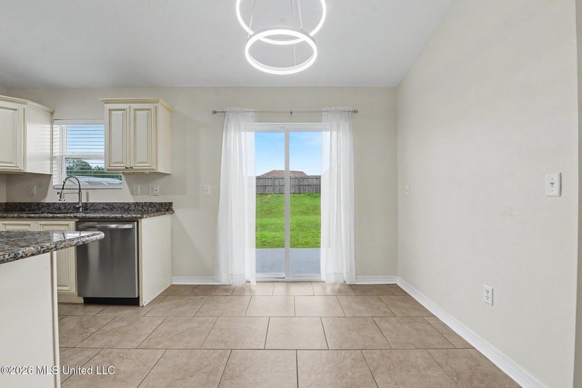 Welcome to Turtle Creek! This well-maintained 3-bedroom, 2-bath - photo 10