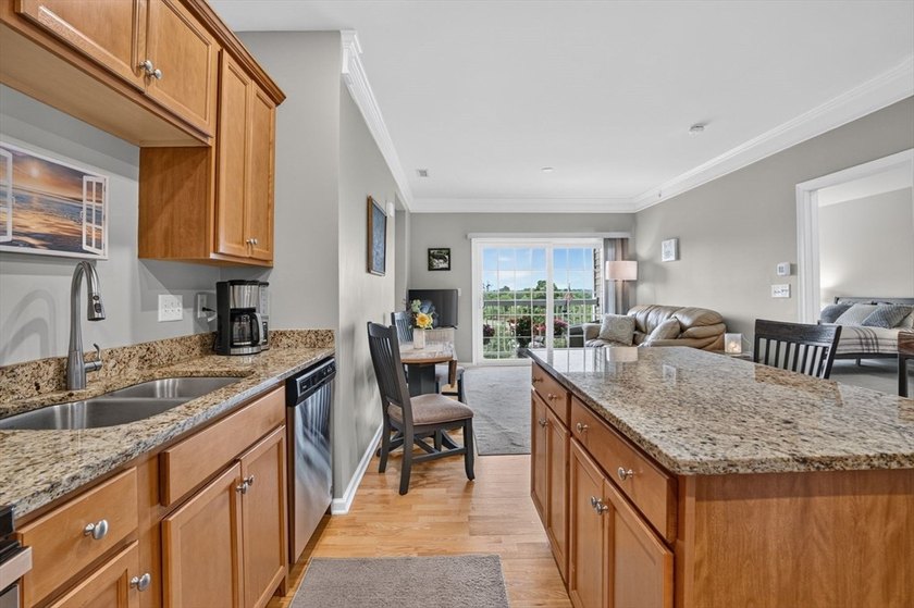 Enjoy carefree living in this desirable 62+ community! This - photo 6