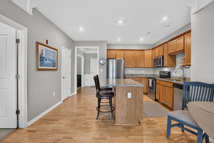 Enjoy carefree living in this desirable 62+ community! This - photo 9