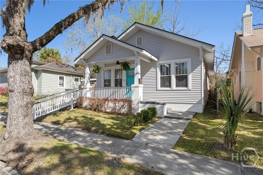 Looking for the perfect bungalow? Check out this move-in ready - photo 3