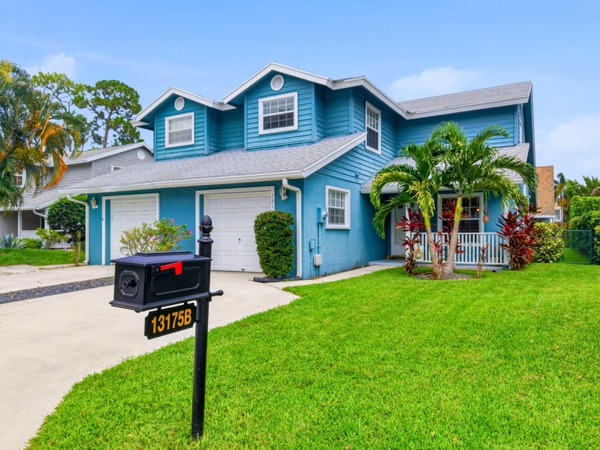 3BR/2.5BA townhome in the heart of Wellington, priced below - photo 5