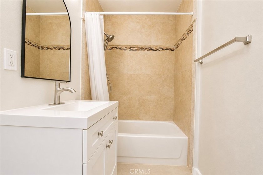 Beautifully updated property featuring a 4-bedroom, 2-bath main - photo 17