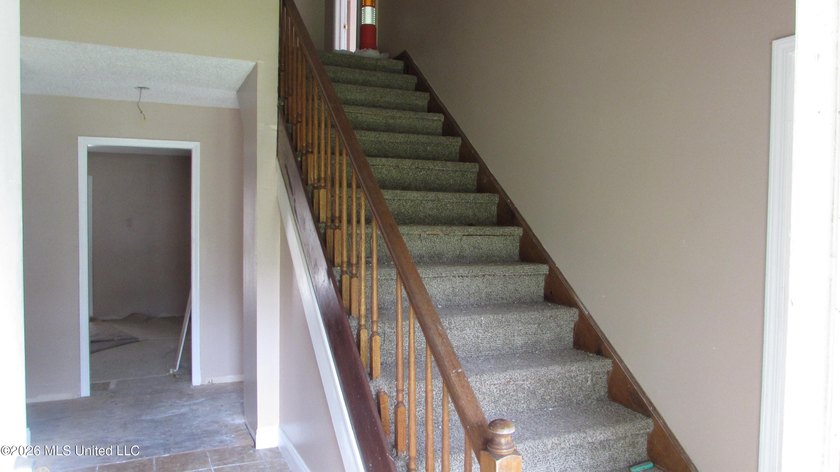 Great price on this *fixer* home. Great location and a very nice - photo 3