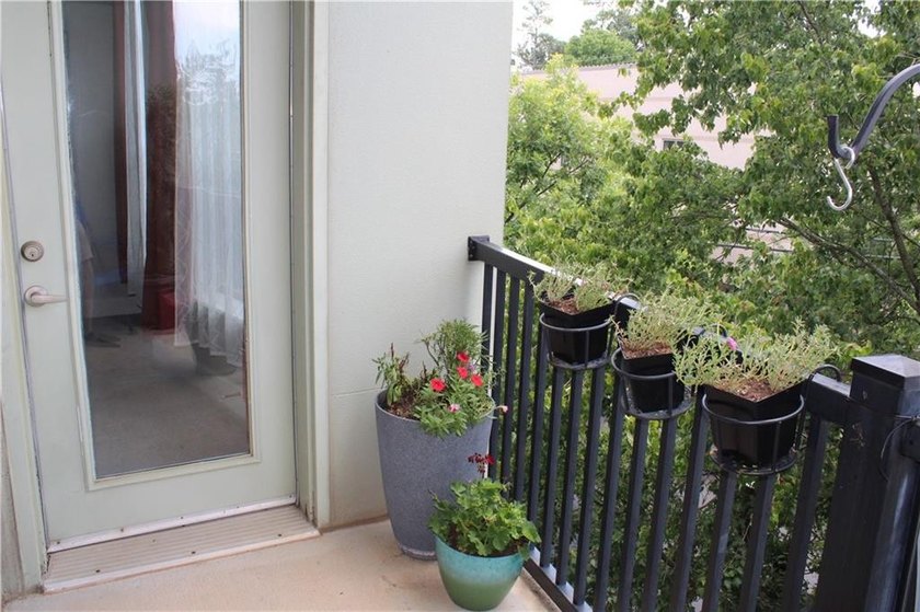 Attention Investors: Rental permits available! Fantastic - photo 33
