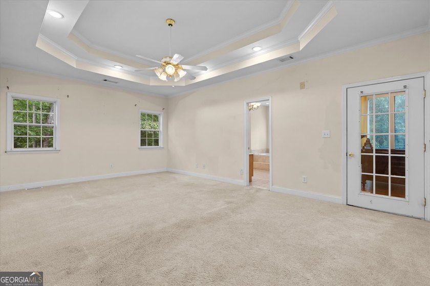 Opportunities like this don't come along often! Nestled on - photo 19