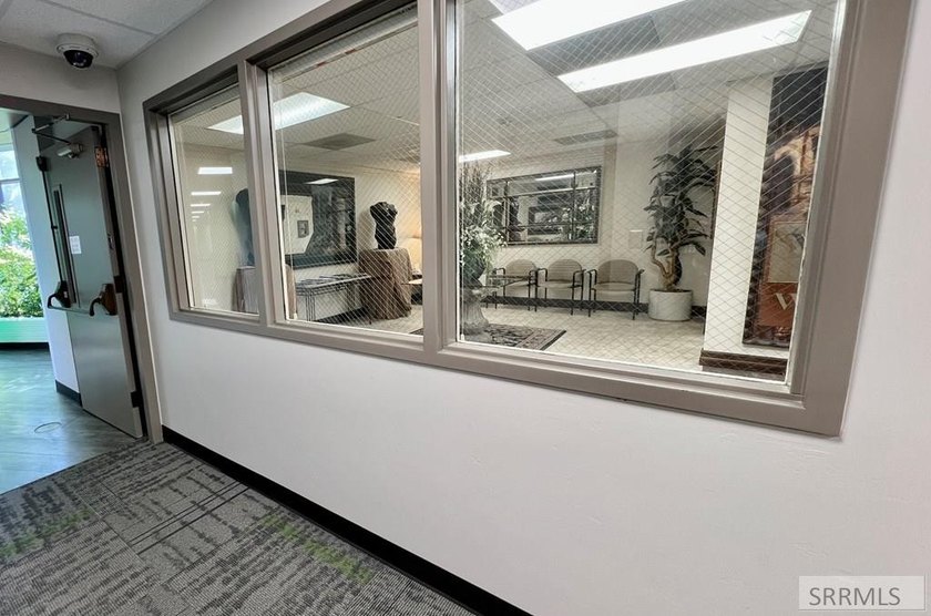 Exceptional opportunity for your medical practice! Privately - photo 27