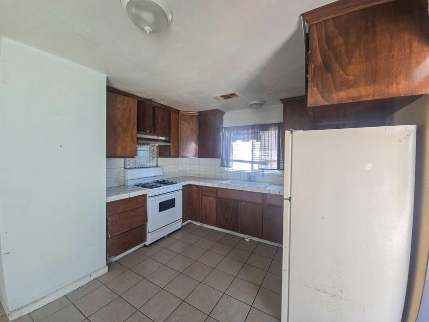Investment Opportunity! Cash only Contractor special on a 6500 - photo 2
