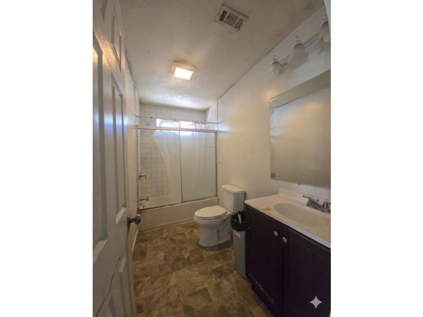 Investment Opportunity! Cash only Contractor special on a 6500 - photo 5