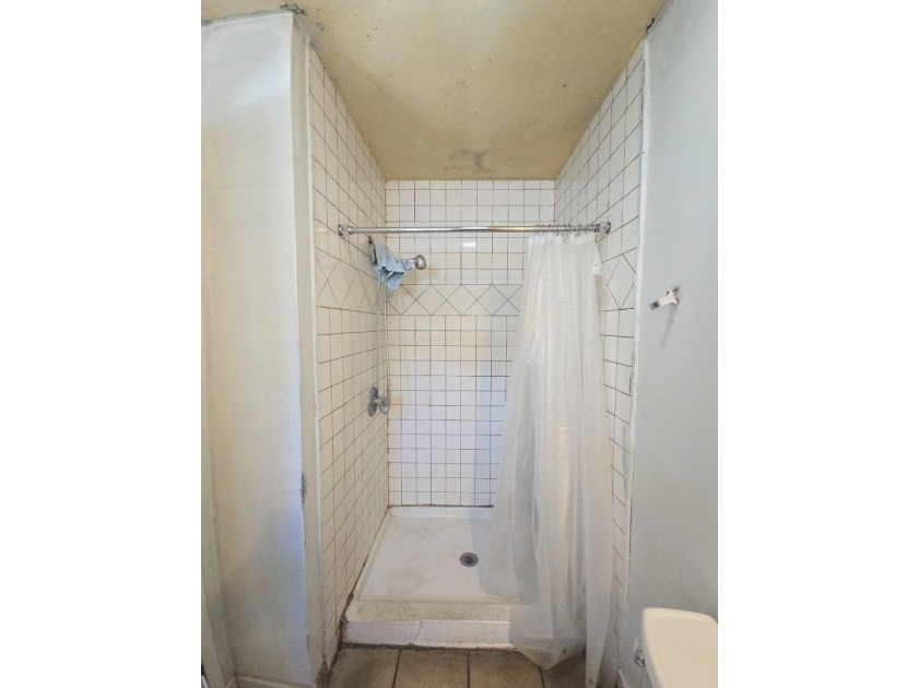 Investment Opportunity! Cash only Contractor special on a 6500 - photo 9