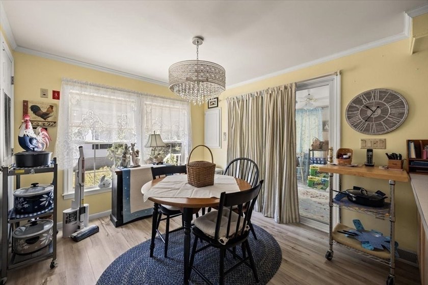 Welcome home to this well maintained, 2 bedroom 2 bath one level - photo 10