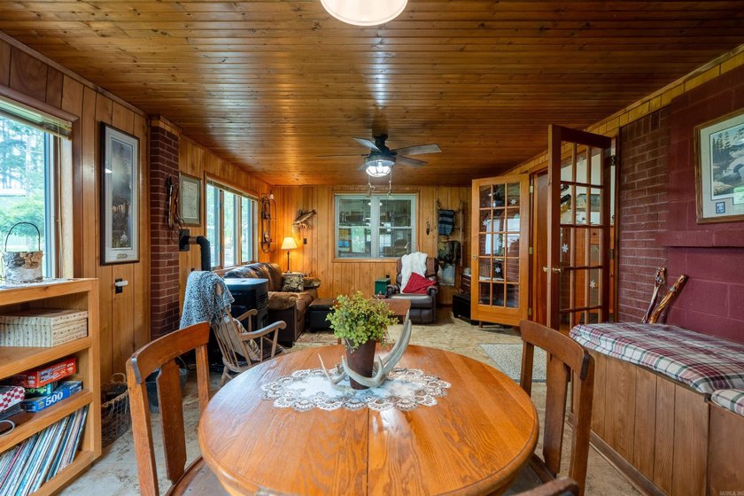 Endless Possibilities on 1.34 acres fully fenced. This - photo 22