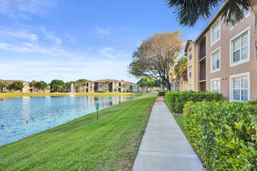 2BR/2BA first-floor condo in the gated community of Murano in - photo 42