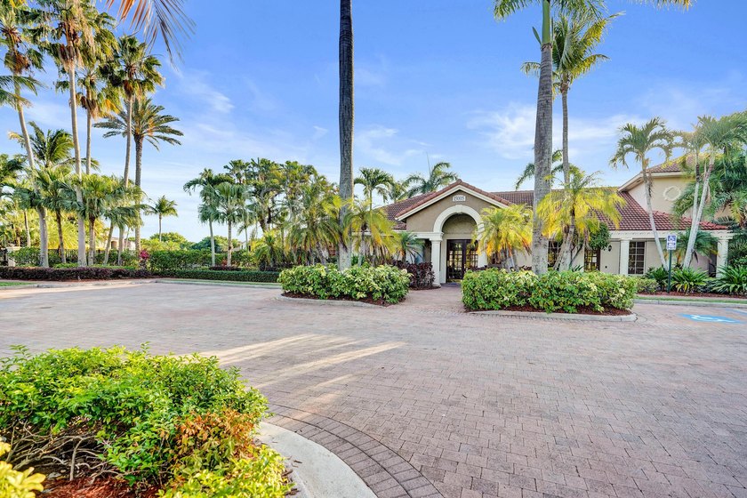 2BR/2BA first-floor condo in the gated community of Murano in - photo 44