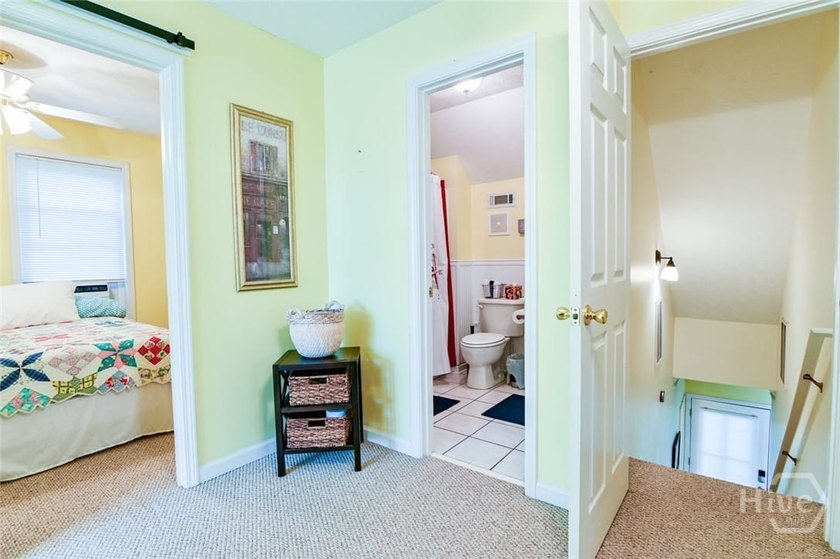 Charming lake cottage with deep water access (approximately 30 - photo 37