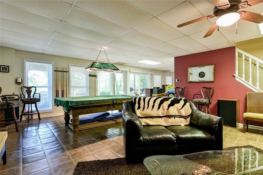 Charming lake cottage with deep water access (approximately 30 - photo 40