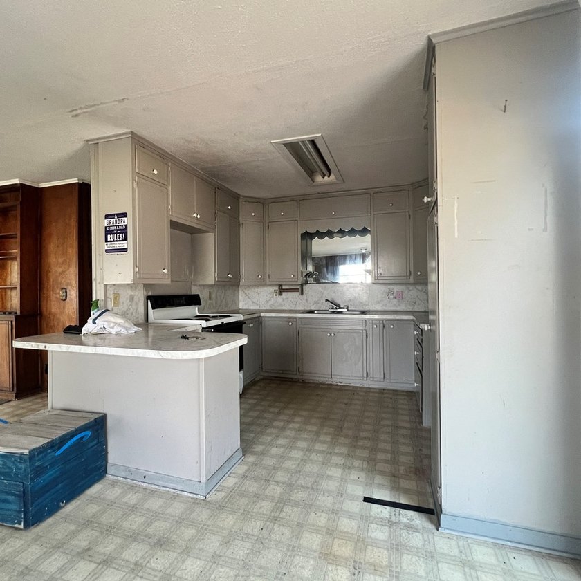 New Price! Prime Rockport location with Huge potential! Calling - photo 13