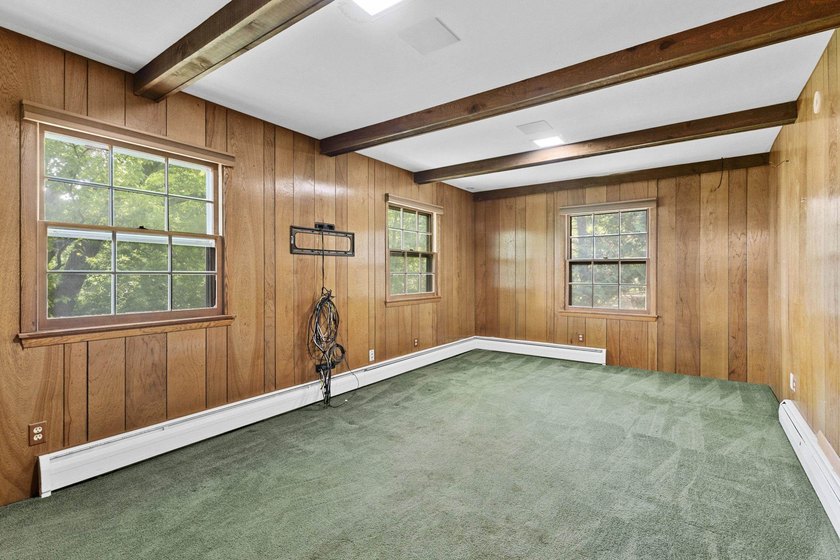 Opportunity in one of Middleton's most desirable pockets, on the - photo 15