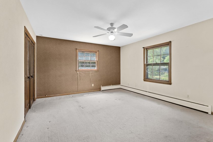 Opportunity in one of Middleton's most desirable pockets, on the - photo 20