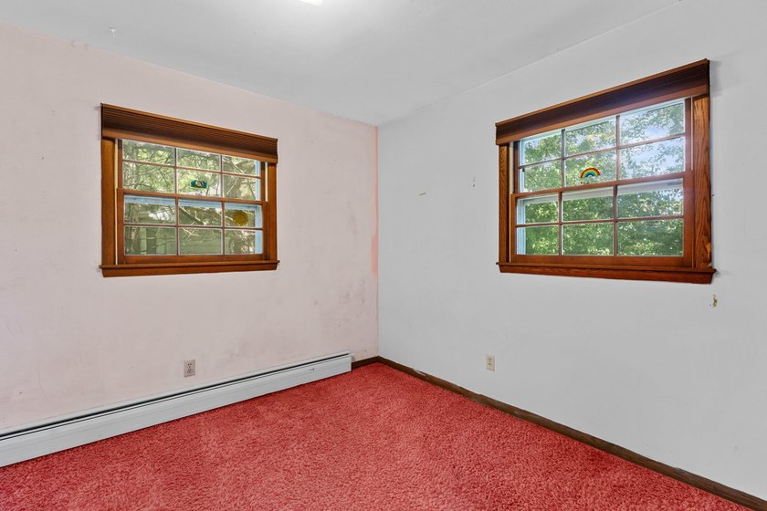 Opportunity in one of Middleton's most desirable pockets, on the - photo 25