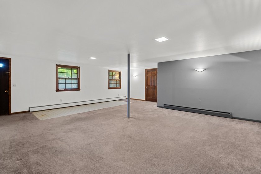 Opportunity in one of Middleton's most desirable pockets, on the - photo 27