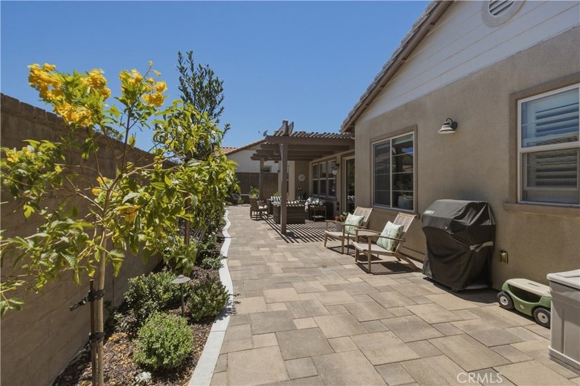 Welcome to this beautifully designed single-level home offering - photo 33