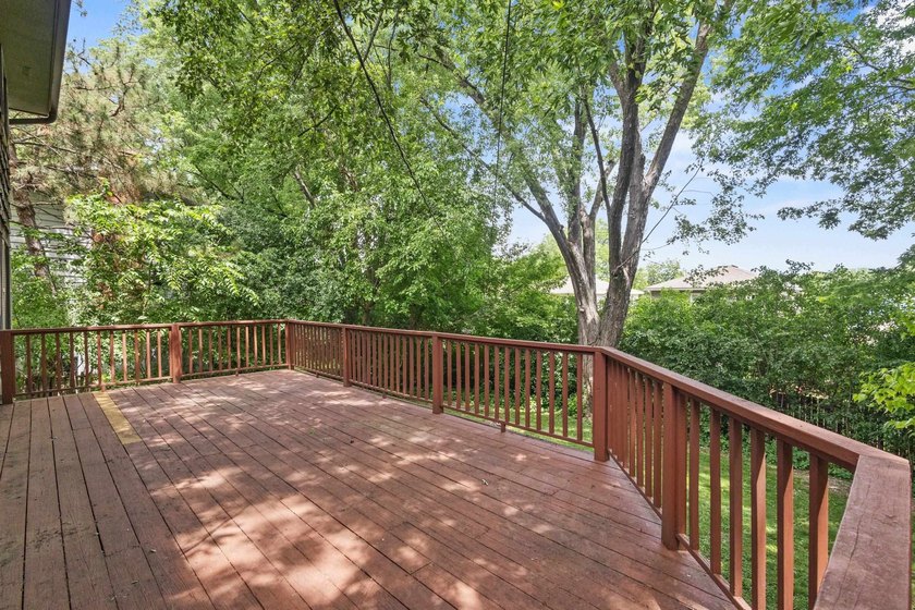 Opportunity in one of Middleton's most desirable pockets, on the - photo 34
