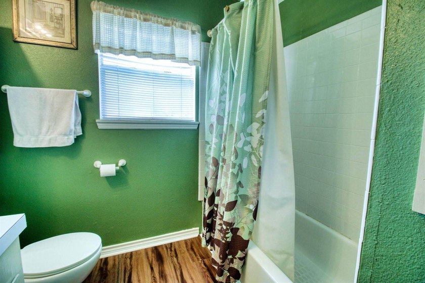 Welcome to this well-maintained 3-bedroom, 2-bath home that - photo 13