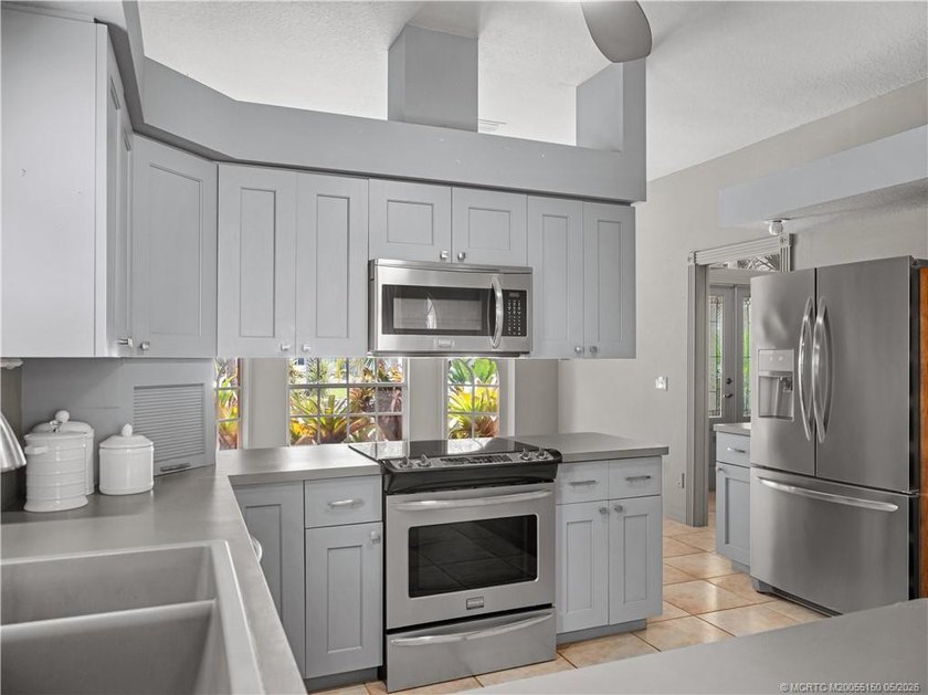 Welcome to Danforth! This 3-bedroom, 2-bathroom CBS home offers - photo 14