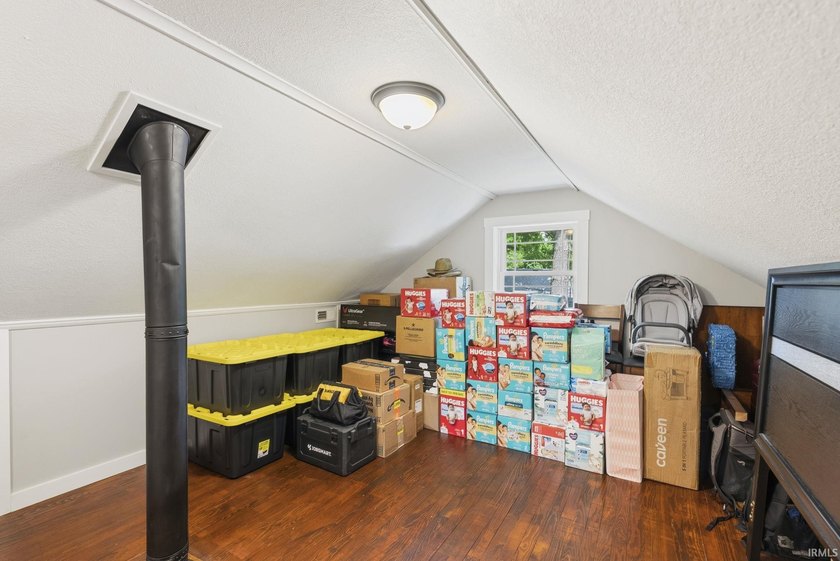 Looking for a home that's been updated and is ready for its next - photo 28