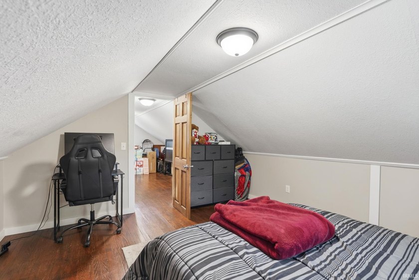 Looking for a home that's been updated and is ready for its next - photo 31
