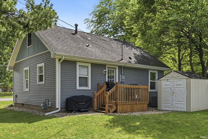 Looking for a home that's been updated and is ready for its next - photo 35