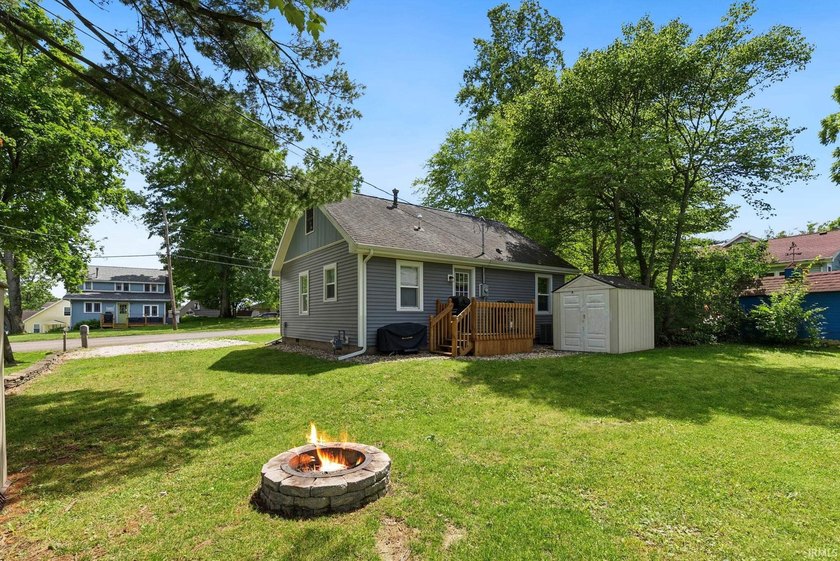 Looking for a home that's been updated and is ready for its next - photo 38