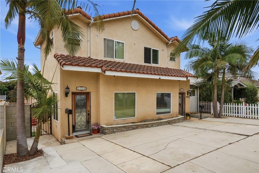 Welcome to 2316 S. Alma St, a fantastic income property in one - photo 2