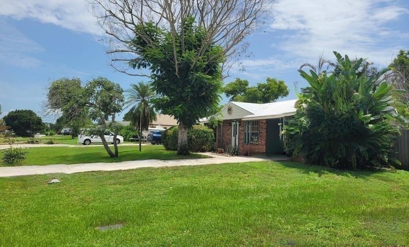 Welcome to this charming concrete block home in desirable - photo 3
