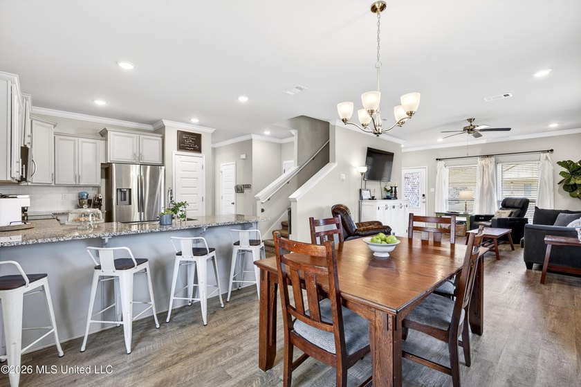 Beautiful Home in Coveted Woolmarket! Located in the highly - photo 8