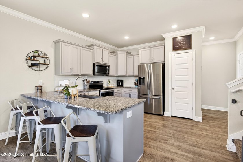 Beautiful Home in Coveted Woolmarket! Located in the highly - photo 9